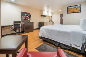 Red Roof Inn PLUS+ Fort Worth - Burleson - Room