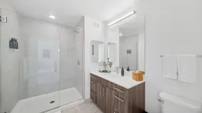 Sentral Michigan Avenue - Bathroom