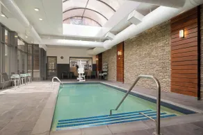 Courtyard by Marriott Boston Brookline - Pool