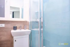 Lia Rooms - Baño