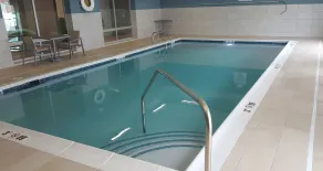 Holiday Inn Express & Suites Toledo West by IHG - Piscine