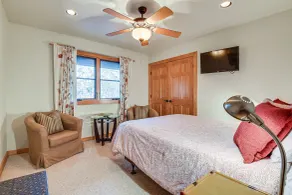 Lake Whitney Cabin w/ Hot Tub & Fire Pit! - Interiør