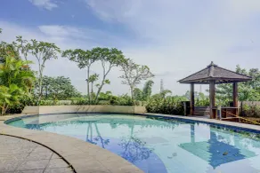 Skyland Bogor Valley Apartments - Pool