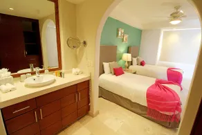 Luxury Beachfront Condo Punta Mita - Rum