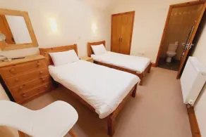The Victorian Barn, Self-Catering Holidays with Pool and Hot Tubs, Dorset - Chambre