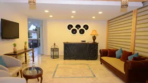 Amore Hotel Teki̇rova - Vestíbulo