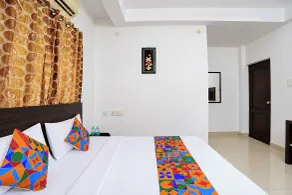 Hotel O The Mangrove Wood Residency - Chambre
