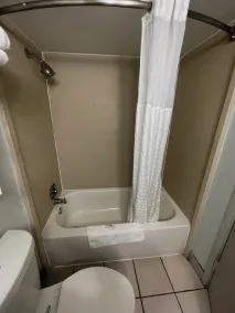 Suburban Studios Syracuse Carrier Circle - Salle de bain