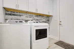 Bright Foley Home w/ Patio - 7 Mi to Wharf & Beach - Innenbereich