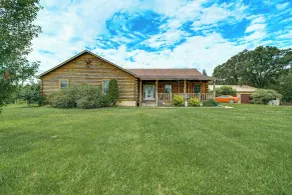 Spacious Ozarks Family Home - Private Pool & Grill - Intérieur