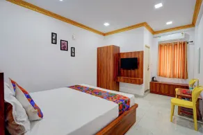 Via Guru Residency - Kengeri - Habitación