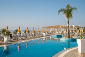 Asterias Beach Hotel - Piscine