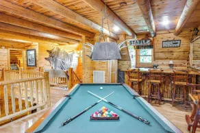 Rustic Retreat in Hickman on 160 Acres w/ Views! - Innvendig