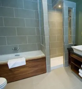 Old Ground Hotel - Salle de bain