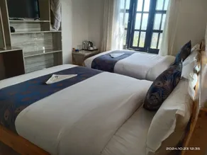 Thumki Resort, Balthali - Room
