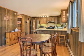 Mountain-View Conway Cabin ~ 9 Mi to Slopes! - Interior