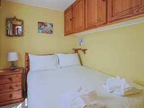 Granny's Teeth - Chambre