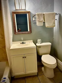 Regency Inn - Fort Sam Houston - Badrum