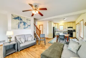 Spacious Family Winter Retreat on Oneida Lake! - Interiör