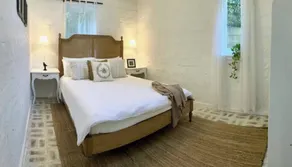 ONE WEE COTTAGE Yarra Valley, spring has sprung, cosy,romantic, pups welcome - Room
