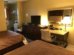 Cardinal Court Motel - Chambre