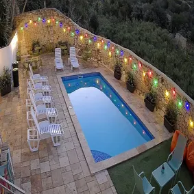 Follow the Sun Boutique Hostel - Pool, Breakfast & Sea Views - Udsigt fra værelset