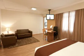 Summit Hotel Monaco - Room