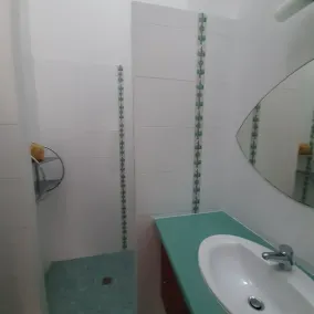 Agréable Petite Maison de Vacances Récen au Calme à Deux pas du Port, Plain Pied - Image 3
