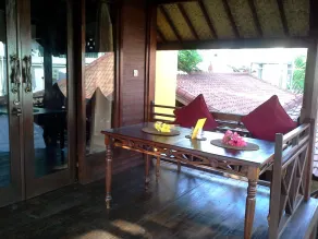 Treetop King Room with garden view - Image 2