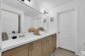 Friendly priced two-bedroom, two-bathroom apartment. Long-term stays accepted - Image 3