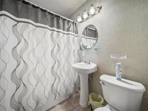 Charming 3BR Home in Brookside |Near Gathering Plc - Image 3
