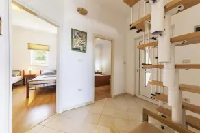 Holiday home with swimming pool, terrace and sea view - Image 2