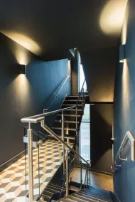 Superior 2 Bed 2 Bath Apt with Parking and Gym - Image 2