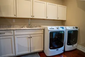 Beautiful Home with Hot Tub, Community Pool, and Screened in Porch - Image 2