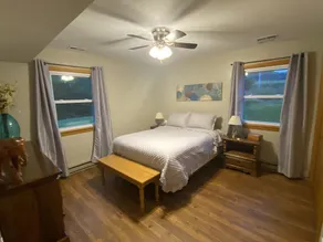 The Hinton House: Quaint 1 BD in the country! - Image 5