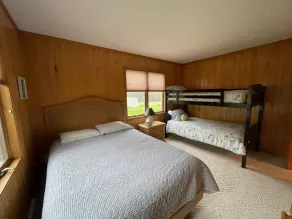 Ultimate privacy beside Sleeping Bear Dunes National Park, 3 miles to Empire - Image 5