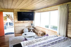 Rm 4 Sequim lavender · 4-Water View-Beach access-Sequim's Lavender Room - Image 4