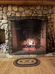 Perfect Pemi Riverfront Log Cabin, Great for Families, Sleeps 10.  - Image 4