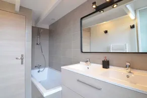 Luis Mariano: Triplex Apartment - Image 4