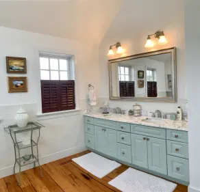 Belle maison de Cape Cod. Vue sur l'océan et haute décoration de fin - Image 3