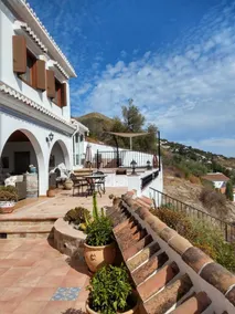 Nerja superior room with air conditioning, wifi and tv. - Image 3