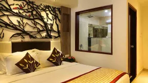 Classic Deluxe Zimmer in Red Sparrow Hotels & Resorts - Image 1