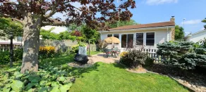 The Cedar House. Minutes from the lake, wineries and golf.  www.thecedarhouse.ca - Image 5