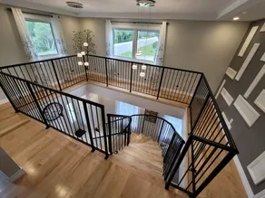 Walk to Main Beach | Sleeps 10 | Fire Pit & Games - Image 4