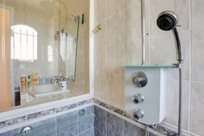 Villa Exclusive Dans L'esterel Frais et Calme à Frejus - Image 2