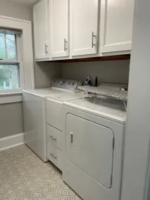 Charming 2BR / King Bed • Firepit • 9 Min to ISU - Image 2