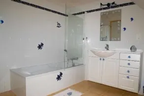 House Ind. recent 100 meters from the sea and sandy beaches, internet - Image 3