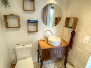 Charming Loire Cottage: Spa, Garden, Parking - Image 5