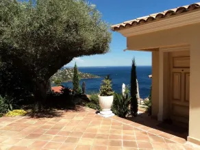 STUDIO FULL MED CHARM 28m2 terrasse 22m2 PANORAMA SEA / MASSIF OF ESTEREL - Image 4