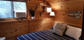 Fantastisk udsigt over Lake Chelan! Unikt \"Treehouse\" kabine med 2 soveværelser og 1 bad - Image 5